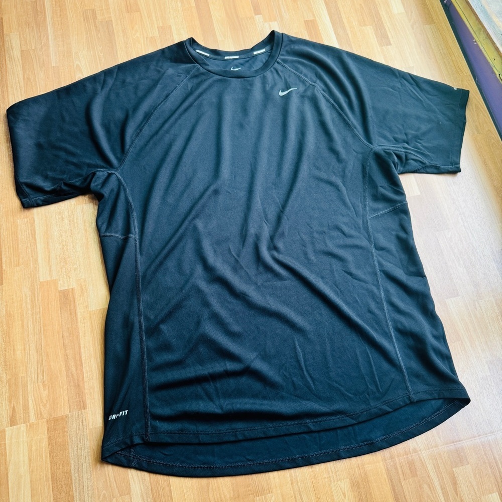 Nike dri-fit MILER black short sleeve men's T-shirt size large